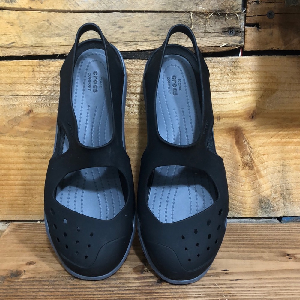 Crocs flats black sz6 womens